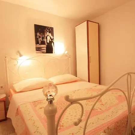 Ferienwohnung Fur 3 Personen Ca 33 M In Crikvenica, Kvarner Bucht Und Umgebung Appartamento Crikvenica
