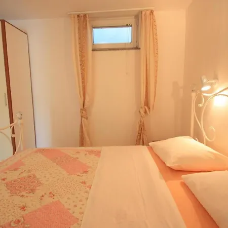 Ferienwohnung Fur 3 Personen Ca 33 M In Crikvenica, Kvarner Bucht Und Umgebung Appartamento Crikvenica