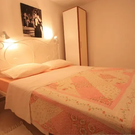 Appartamento Ferienwohnung Fur 3 Personen Ca 33 M In Crikvenica, Kvarner Bucht Und Umgebung *